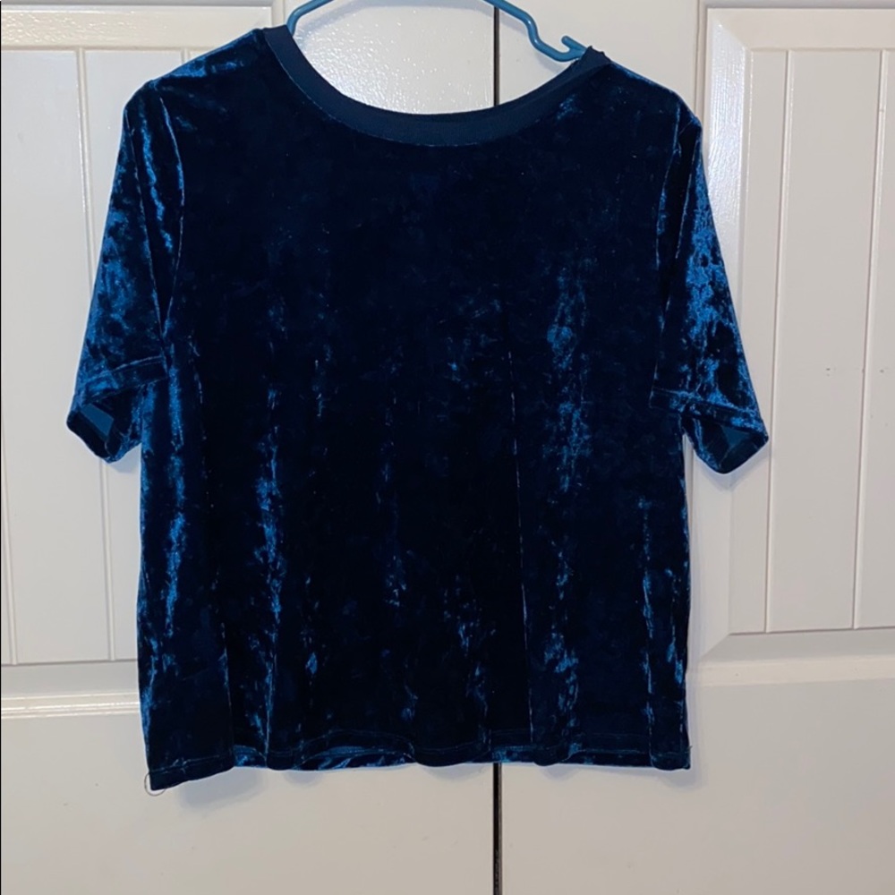 Ava & Viv Royal Blue Velvet Short Sleeve Blouse!!